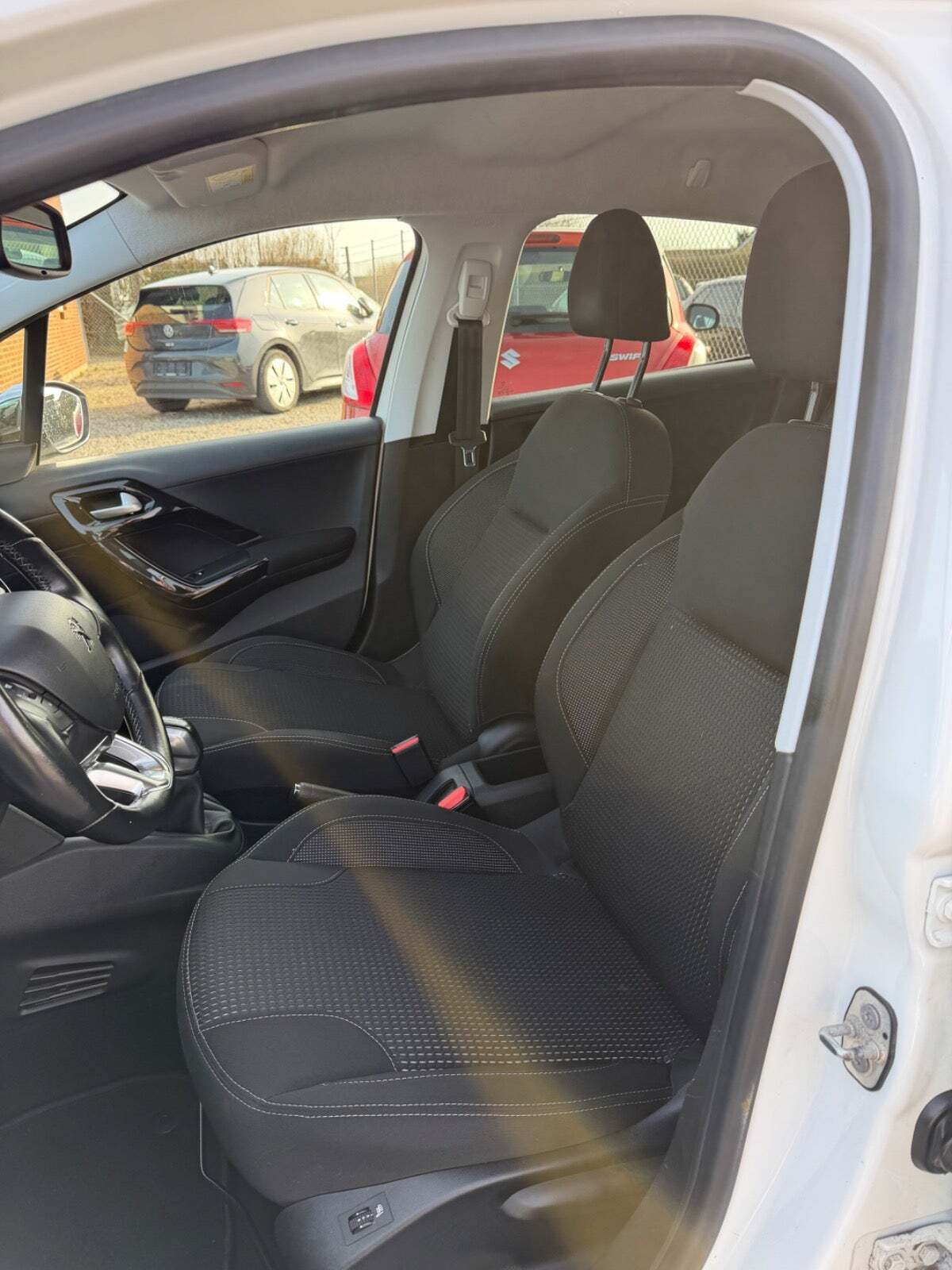 Peugeot 208 1,2 VTi 82 Allure