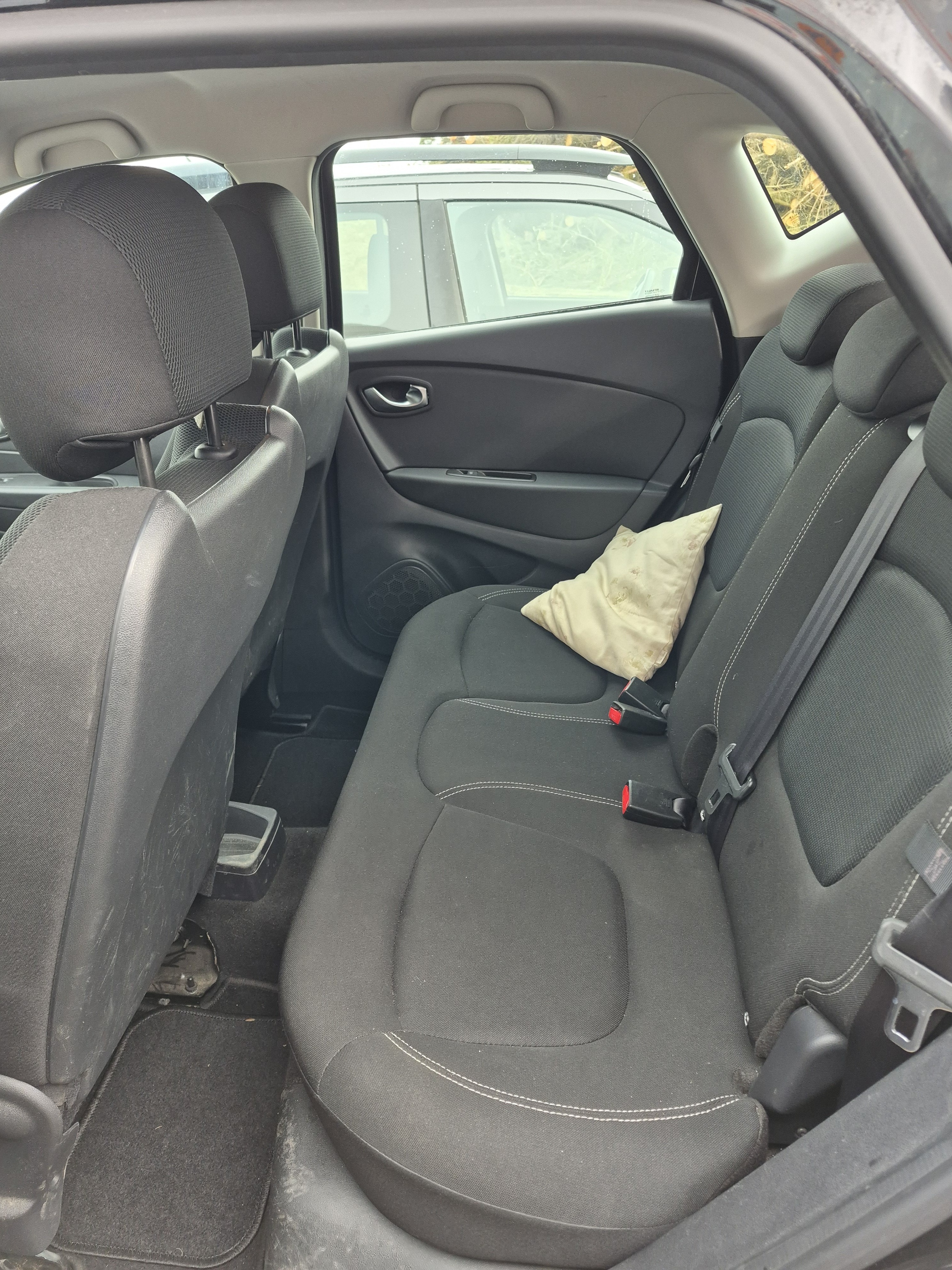 Sort Renault Captur fra 2017