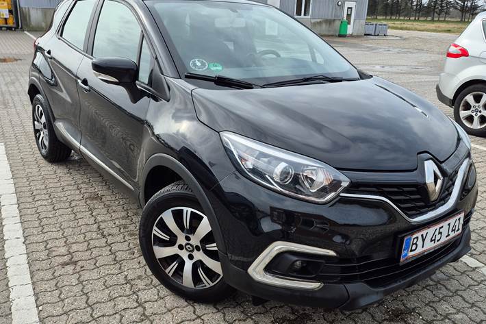 Sort Renault Captur fra 2017