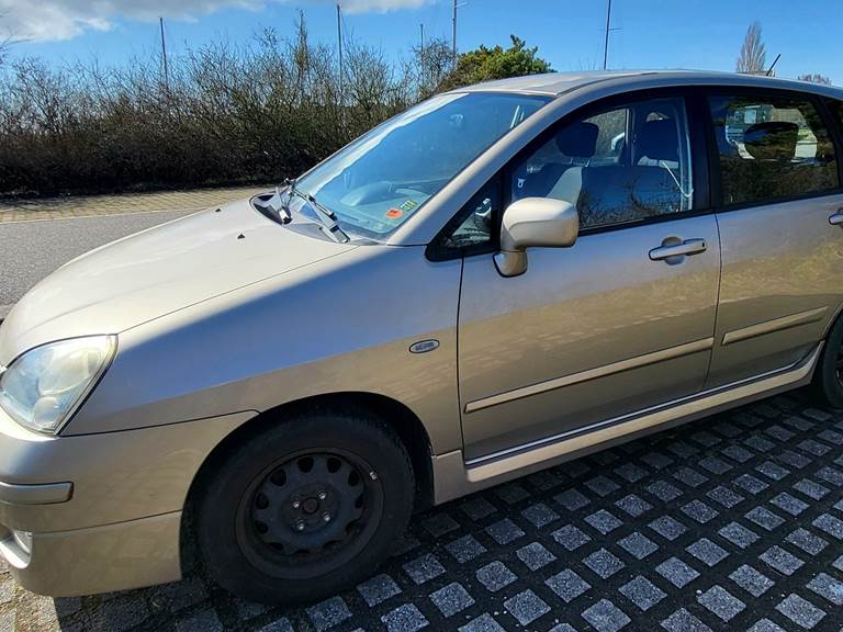 Suzuki Liana 1,6 L