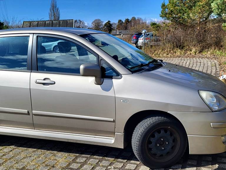Suzuki Liana 1,6 L