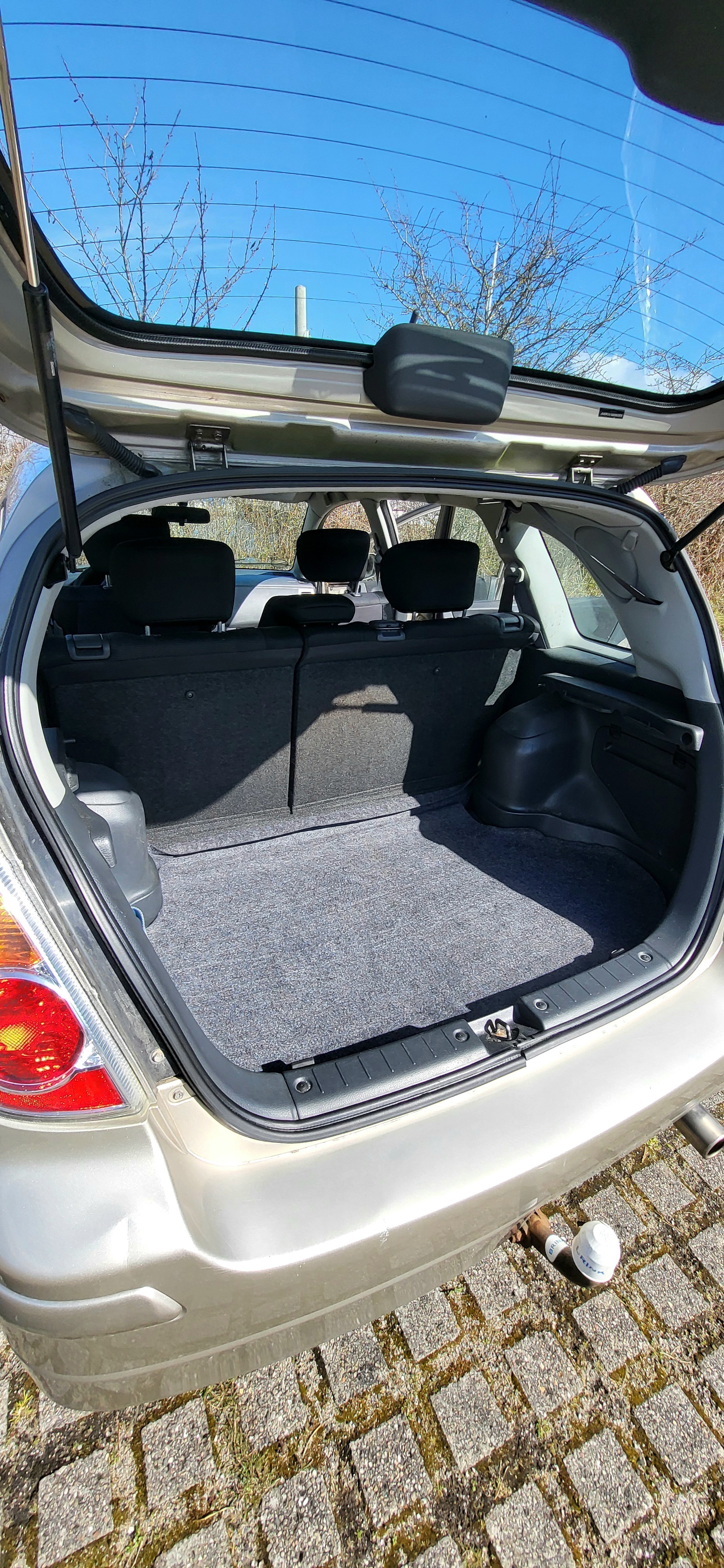 Guld Suzuki Liana fra 2006