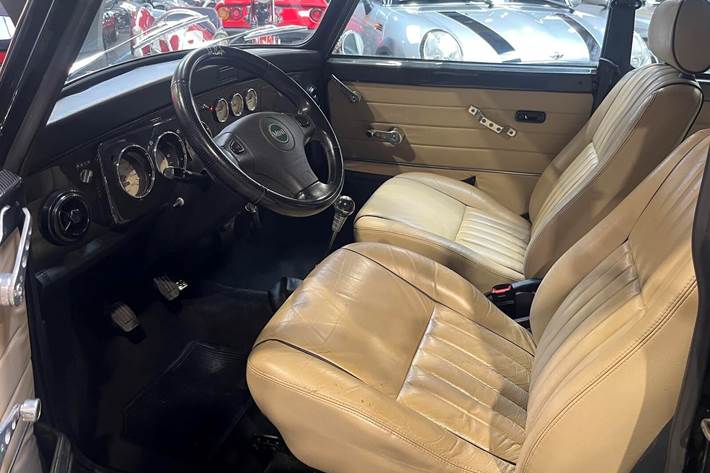 Sort Rover Mini fra 2000