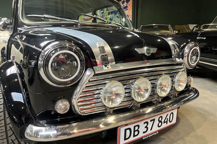 Sort Rover Mini fra 2000 set udefra