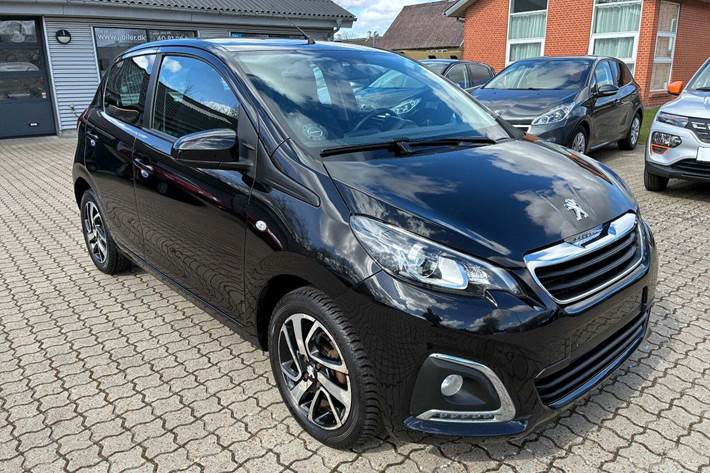 Sort Peugeot 108 fra 2016