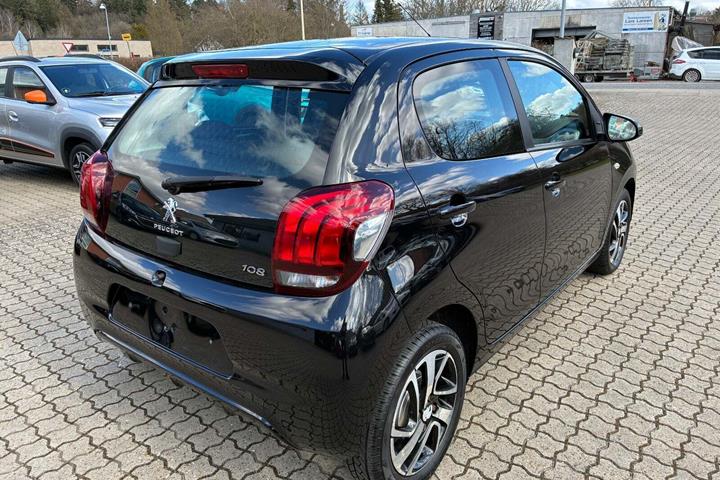 Sort Peugeot 108 fra 2016