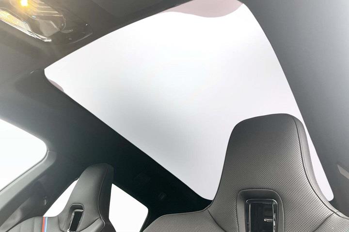 Grå BMW iX fra 2026