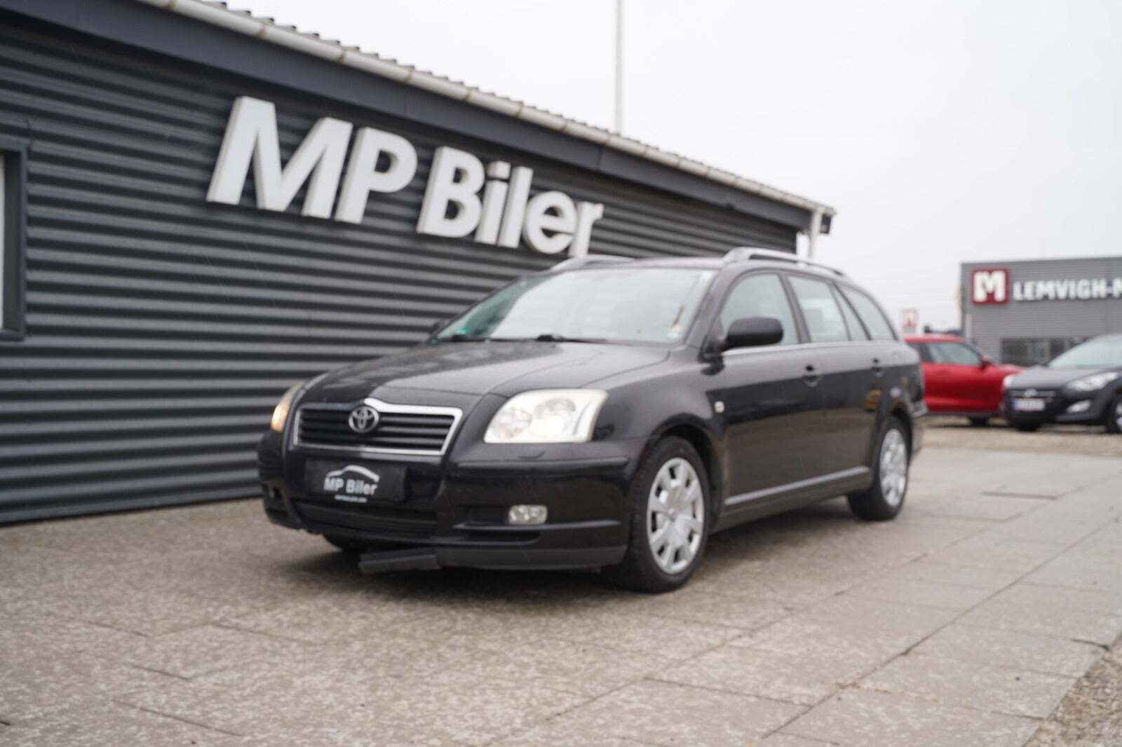 Toyota Avensis 1,8 VVT-i Terra stc.