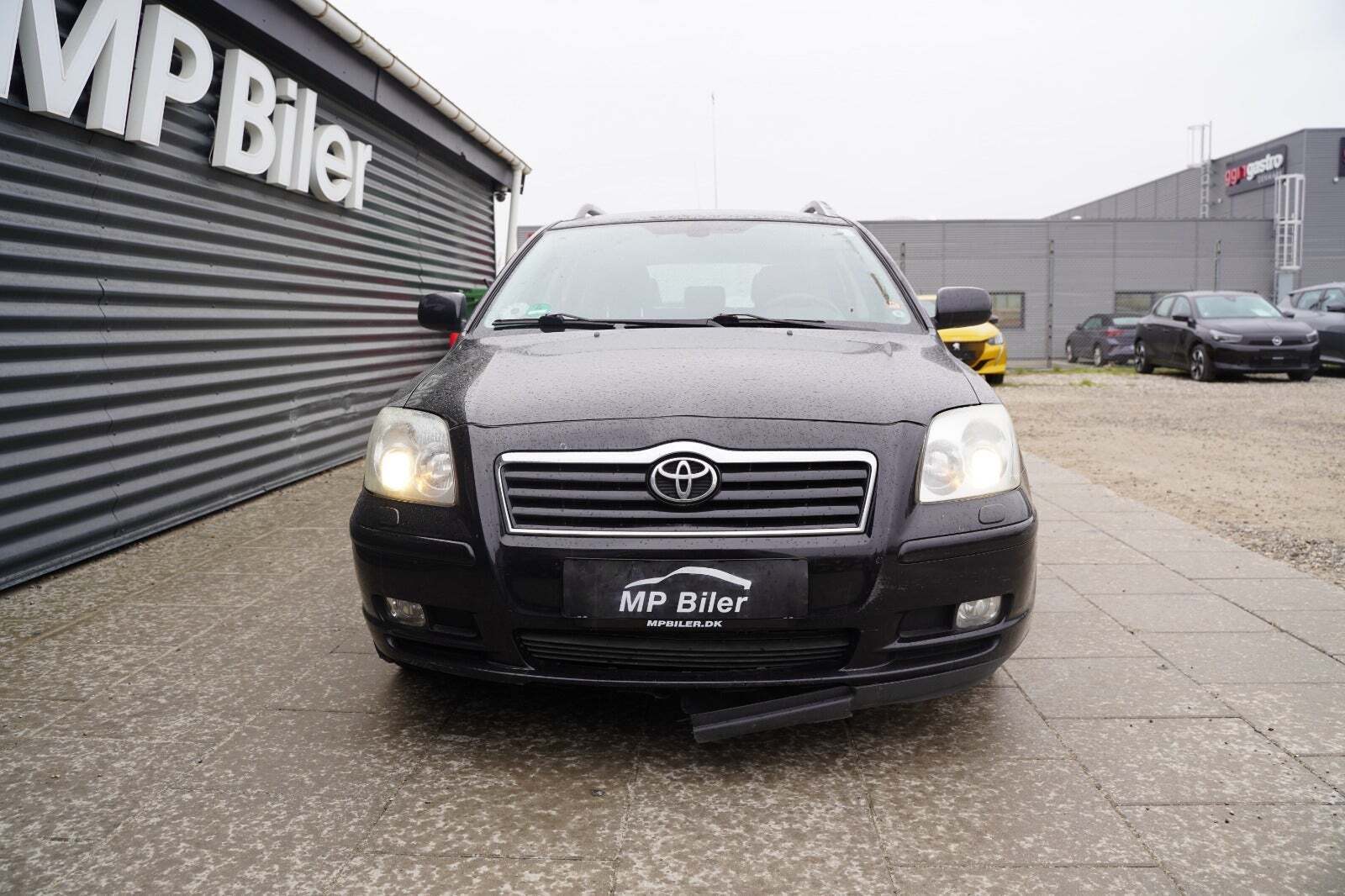 Toyota Avensis 1,8 VVT-i Terra stc.