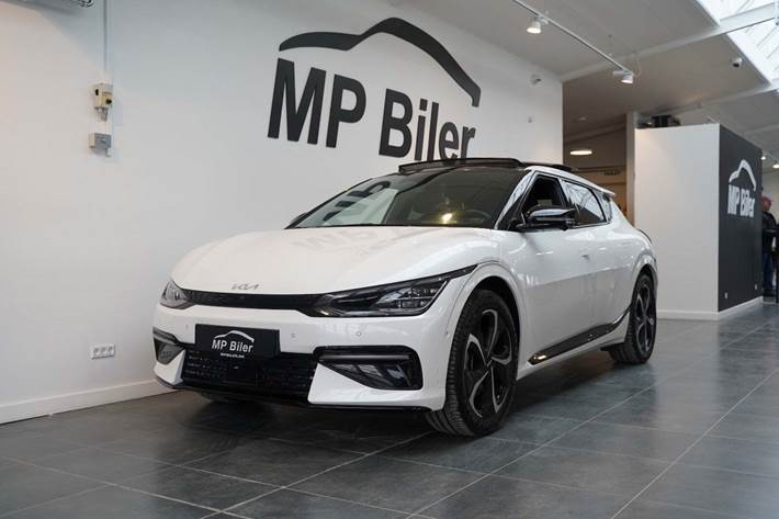 Hvid Kia EV6 fra 2023 set udefra
