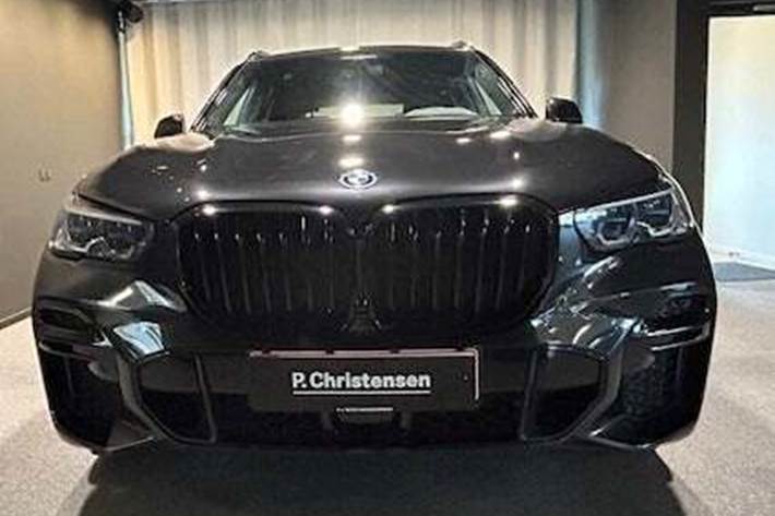 Sort BMW X5 fra 2021