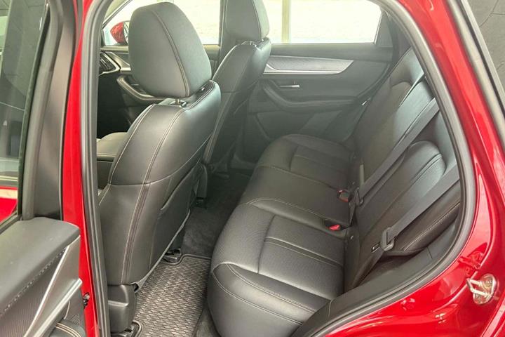 Rød Mazda CX-60 fra 2022