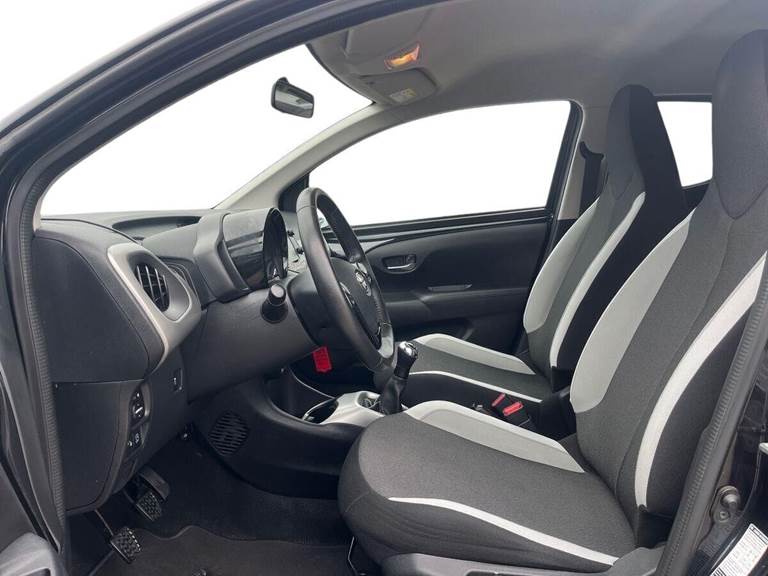 Toyota Aygo 1,0 VVT-I X-Black 69HK 5d