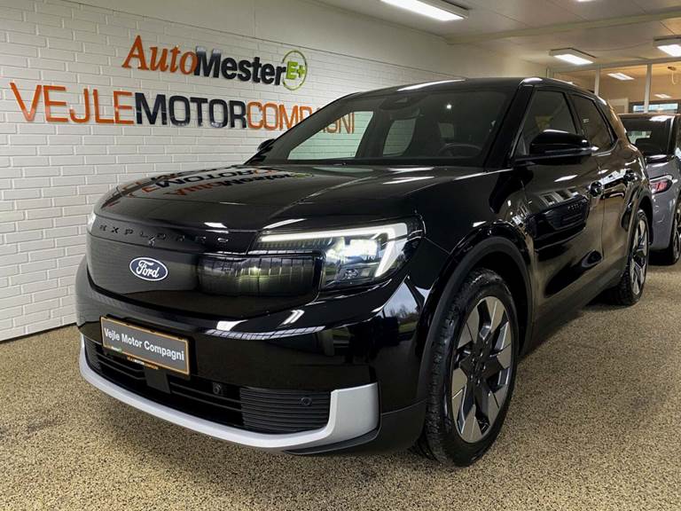 Ford Explorer 77 Premium Extended Range