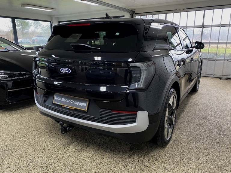 Ford Explorer 77 Premium Extended Range