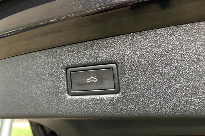 Sort Ford Explorer fra 2024