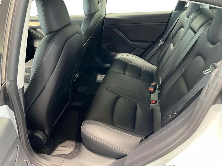 Tesla Model 3 Standard Range+ RWD