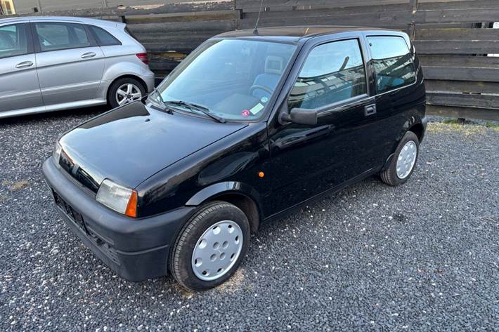 Sort Fiat Cinquecento fra 1998
