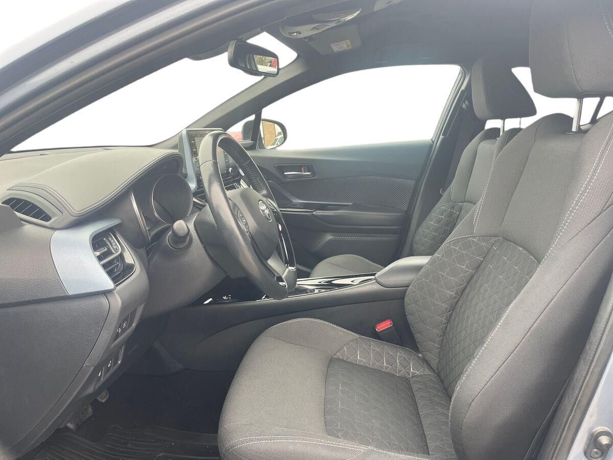 Toyota C-HR 1,8 Hybrid C-LUB Smart Multidrive S 122HK 5d Aut.
