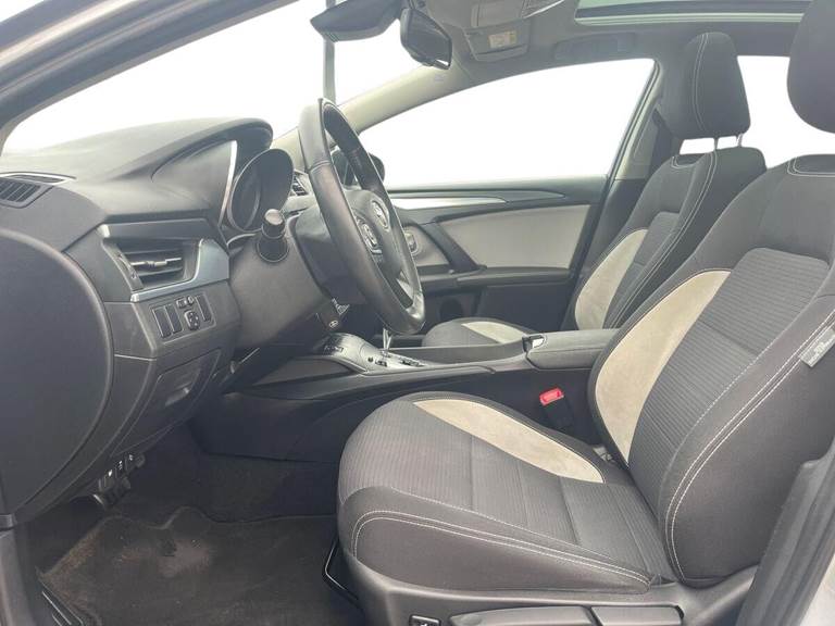 Toyota Avensis 1,8 Touring Sports VVT-I T2 Premium Multidrive S 147HK Stc 6g Aut.