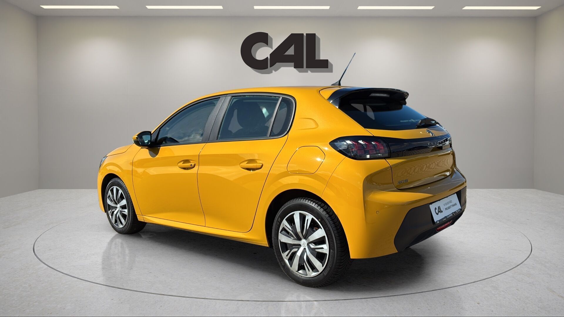 Gul Peugeot 208 fra 2020
