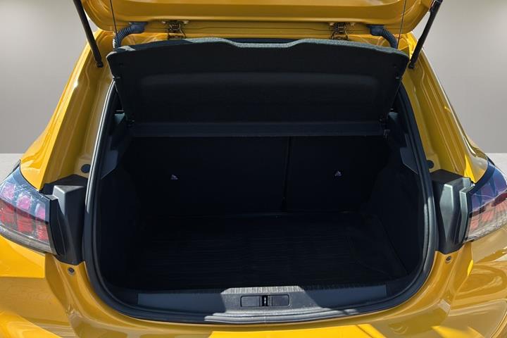 Gul Peugeot 208 fra 2020