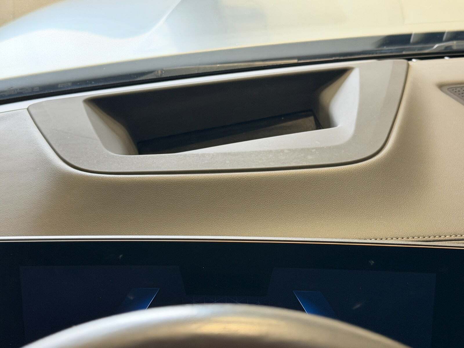 Grå BMW X5 fra 2023