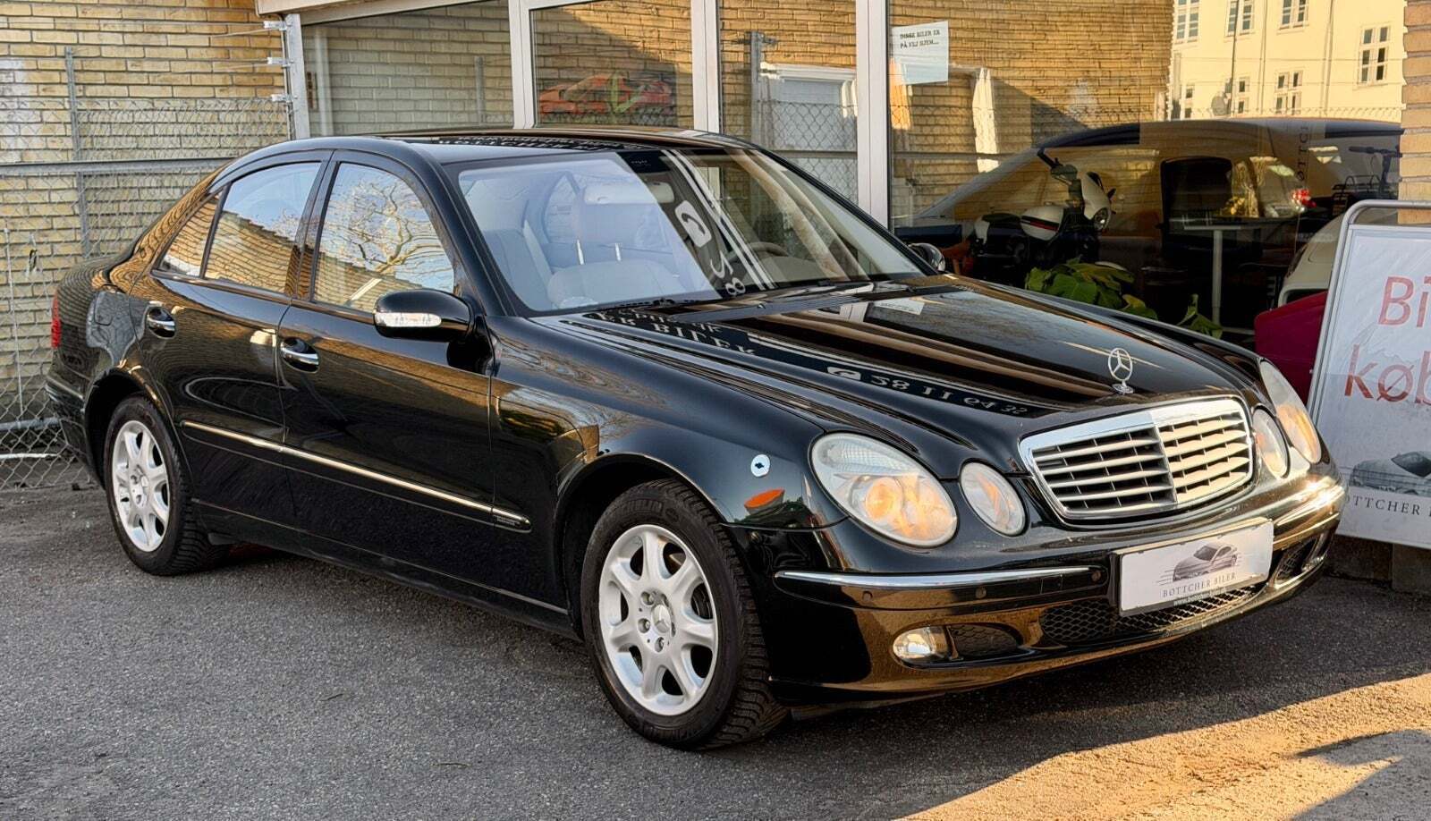 Mercedes E240 2,6 Elegance aut.
