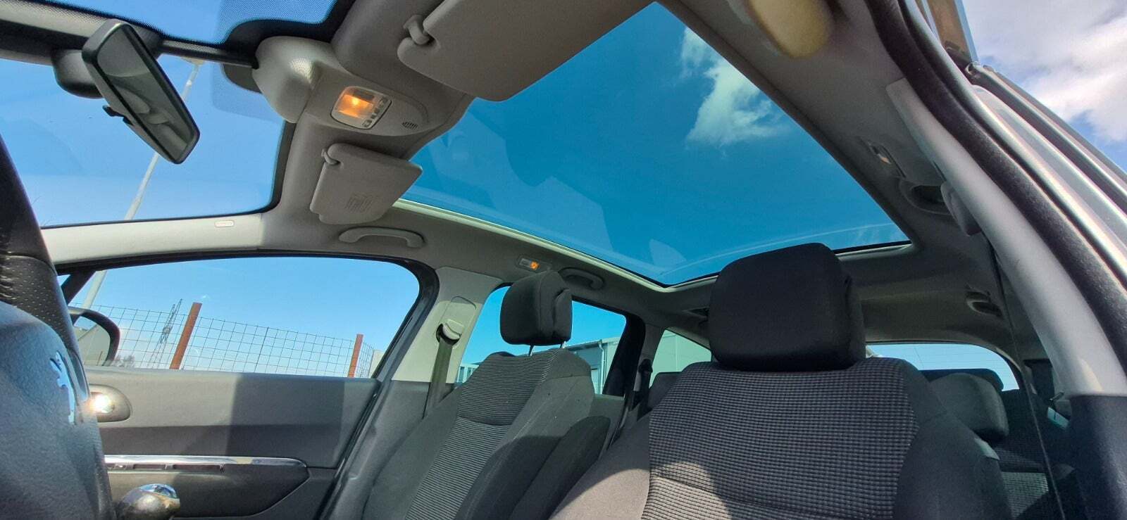 Peugeot 5008 2,0 HDi 150 Premium 7prs