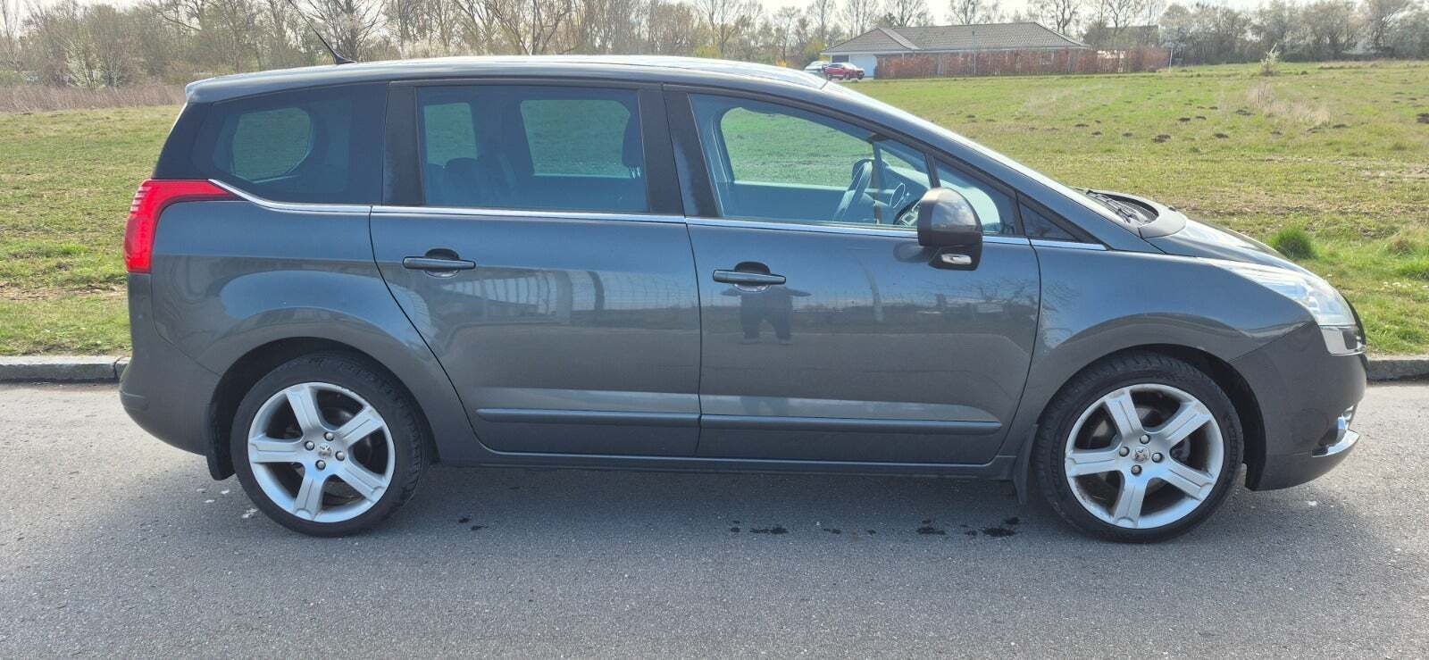 Peugeot 5008 2,0 HDi 150 Premium 7prs