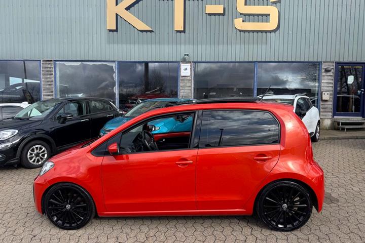Orange VW UP! fra 2017