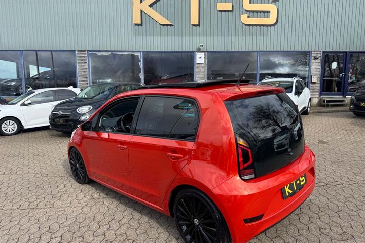 Orange VW UP! fra 2017
