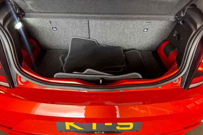 Orange VW UP! fra 2017