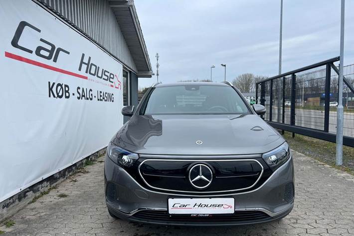 Grå Mercedes EQA250 fra 2021