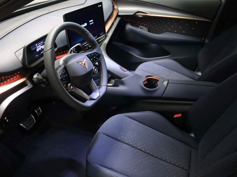 Cupra Tavascan 77 Adrenaline