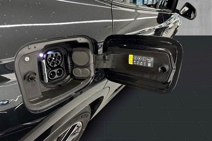 Sort BMW iX1 fra 2026