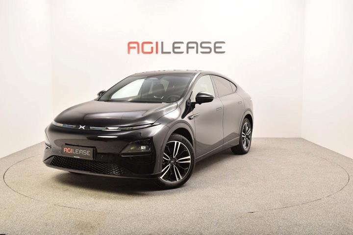 Sort Xpeng G6 fra 2024 set udefra