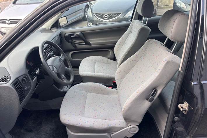 Sort VW Polo fra 1997