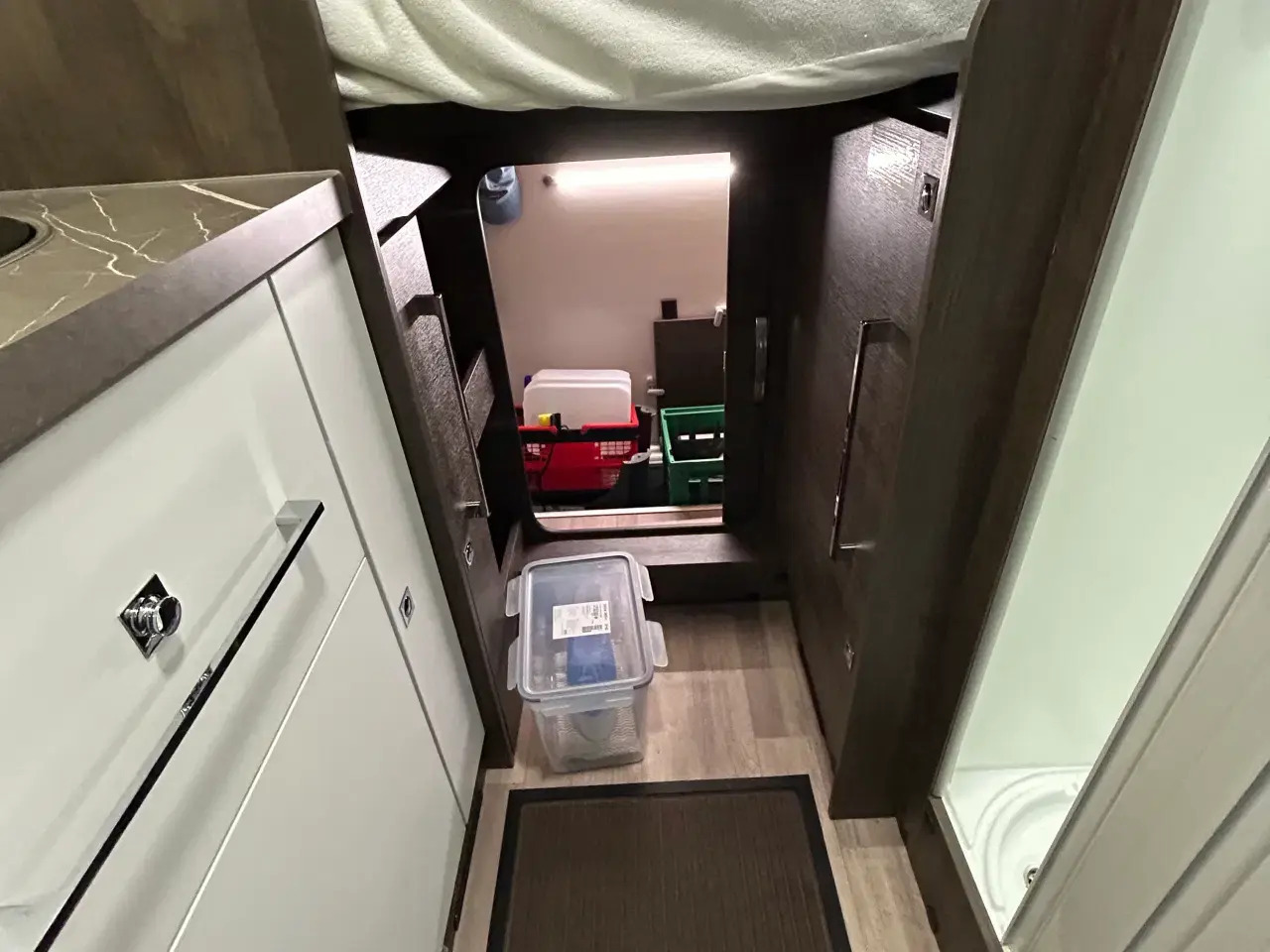 Hvid Ford E-Transit Custom Kombi 320 L1 fra 2024