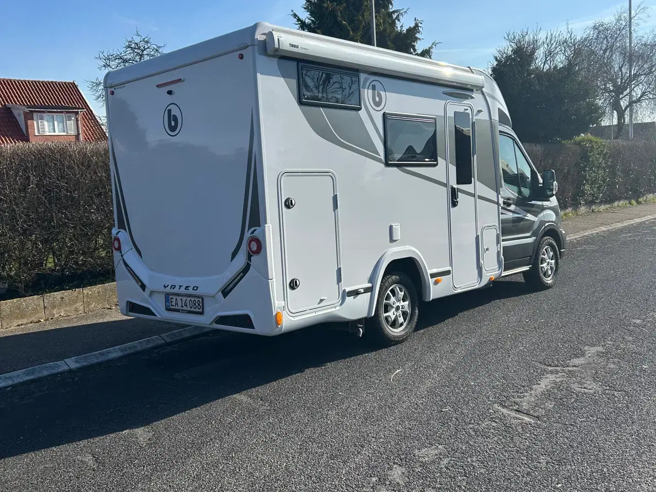 Ford E-Transit Custom Kombi 320 L1 2,0 LA