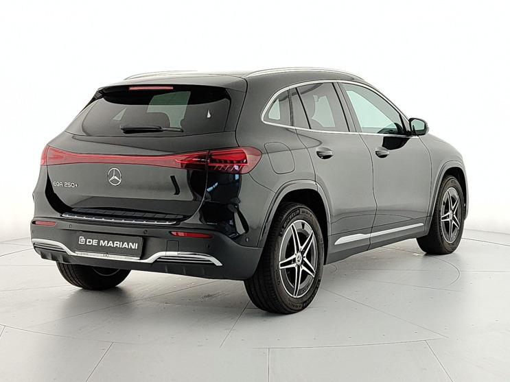 Mercedes EQA250+ AMG Line