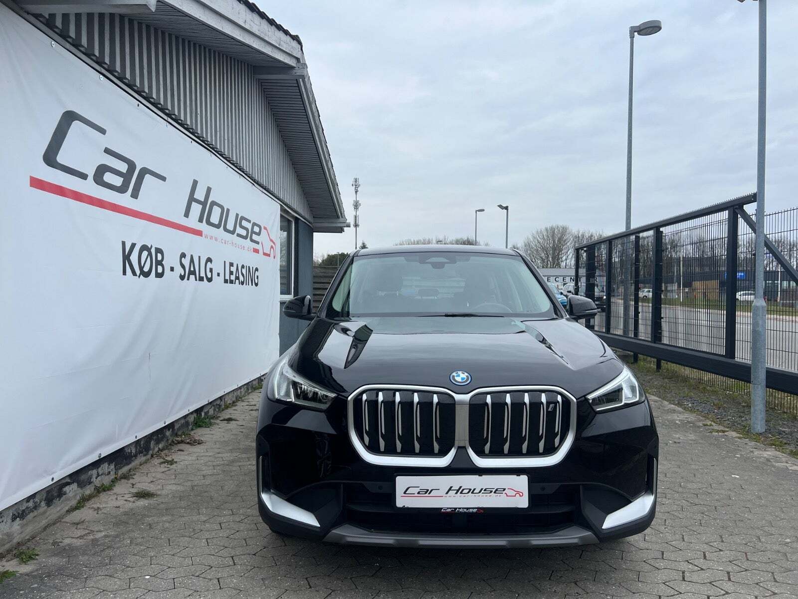 BMW iX1 xDrive30 Fully Charged