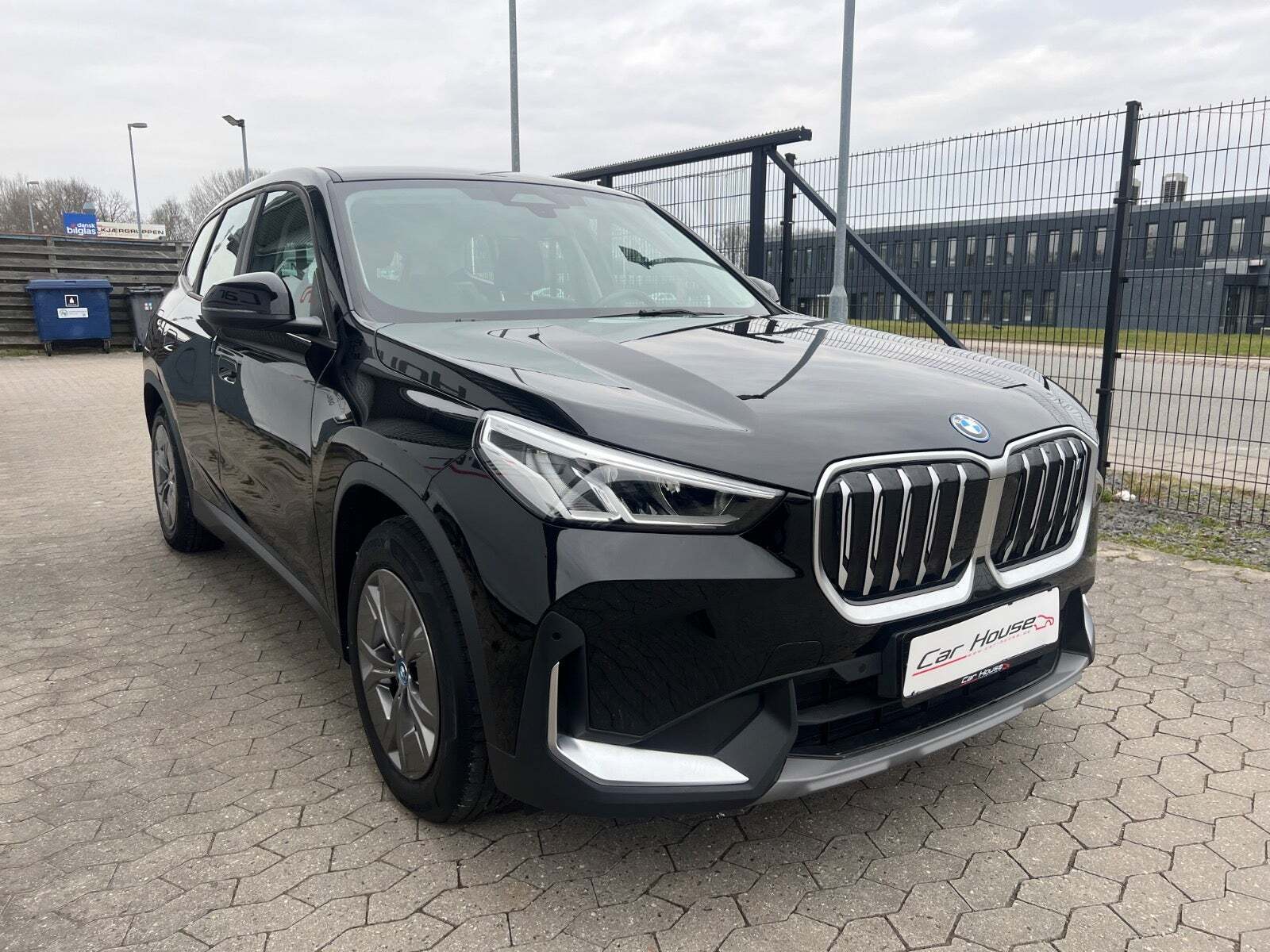 Sort BMW iX1 fra 2023