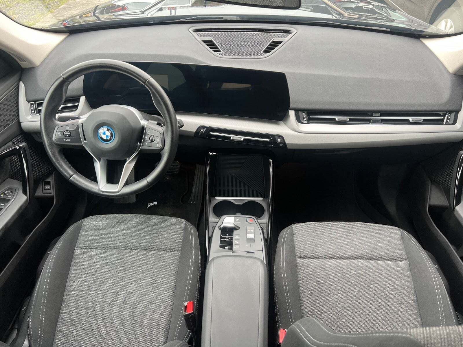 Sort BMW iX1 fra 2023