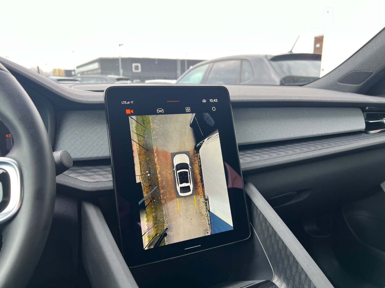 Hvid Polestar 2 fra 2023