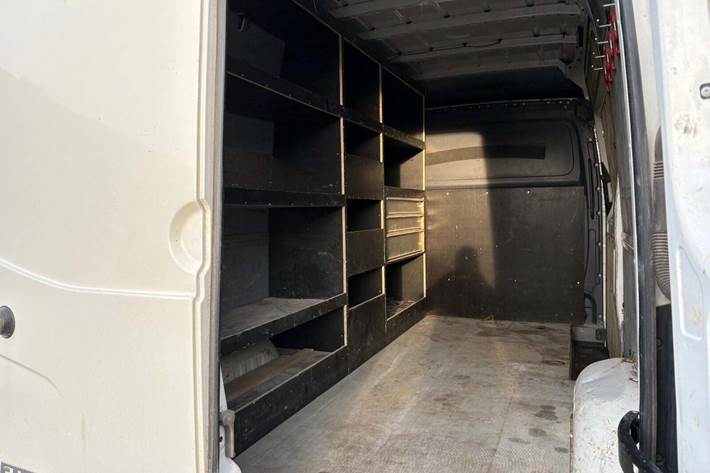 Hvid VW Crafter fra 2014