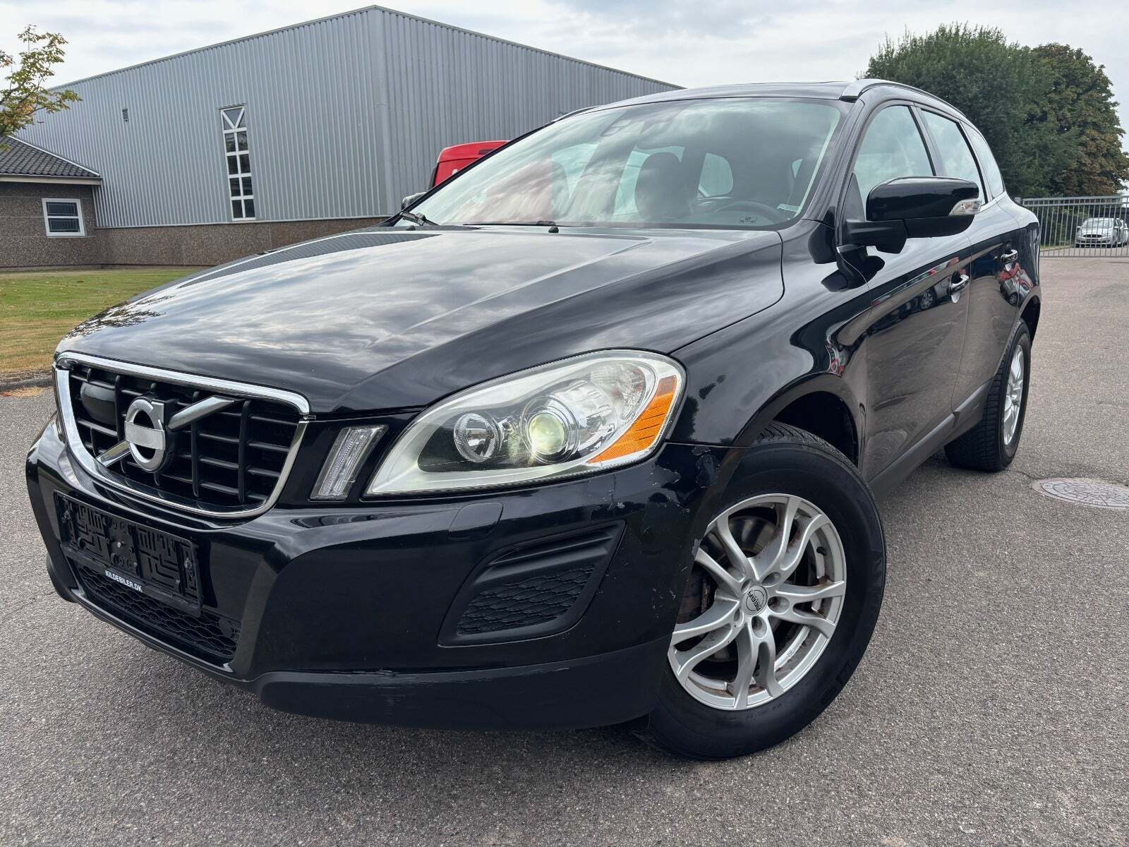 Volvo XC60 2,4 D5 205 Summum aut. AWD Van