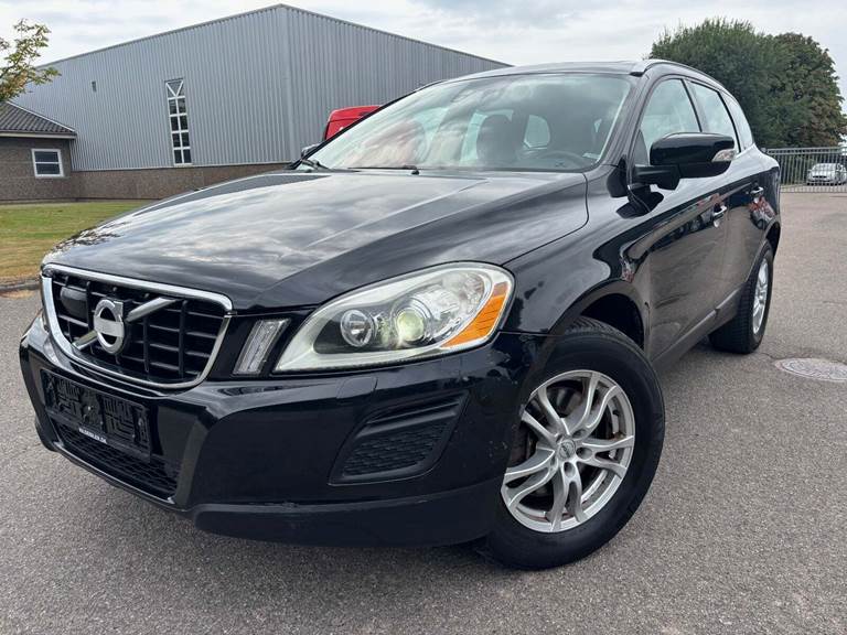 Volvo XC60 2,4 D5 205 Summum aut. AWD Van