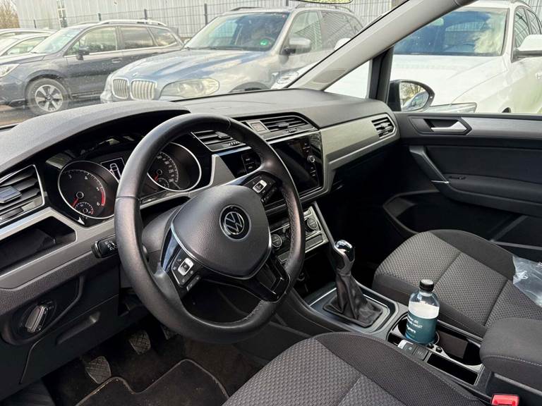 VW Touran 2,0 TDi 115 Comfortline Van