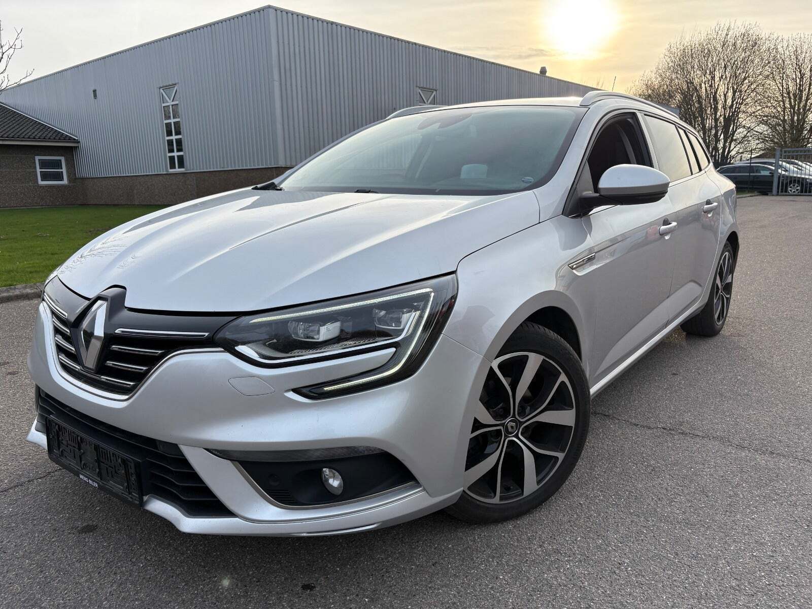 Renault Megane IV 1,5 dCi 115 Limited Sport Tourer EDC Van